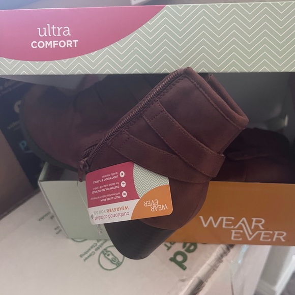 Rigby Saddle Brown ankle booties size 6.5 - Picture 3 of 3